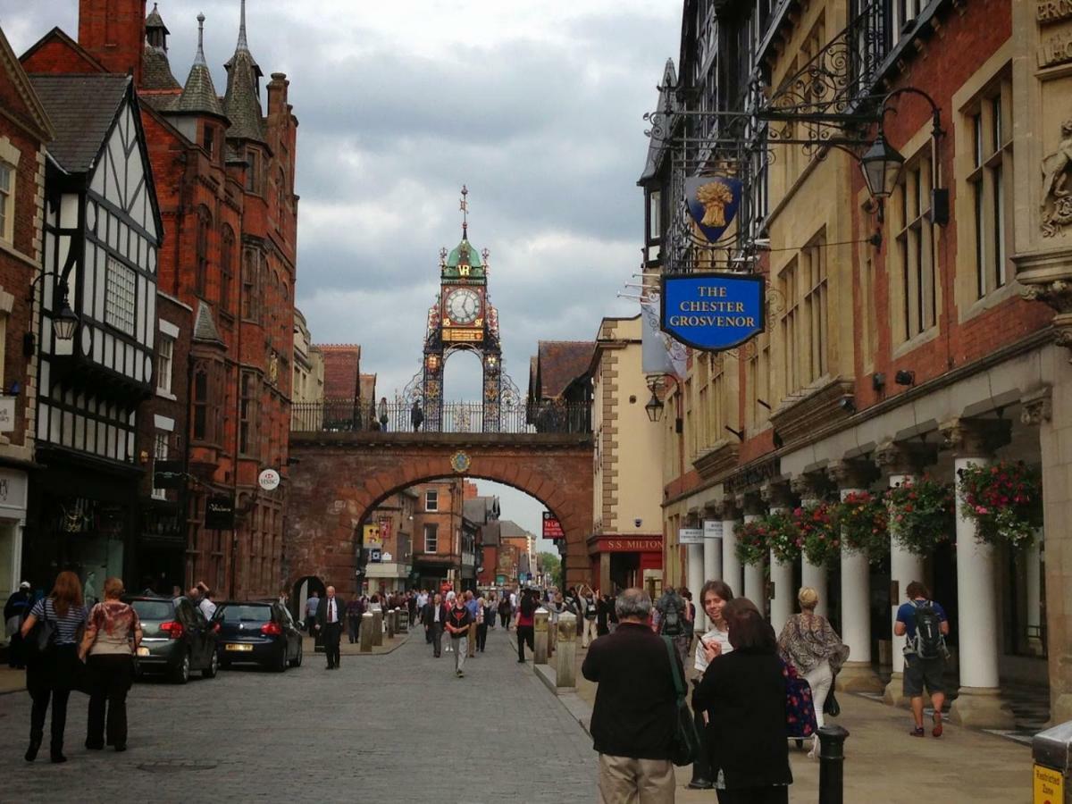 Gamul Place - Quiet City Centre Chester Kültér fotó